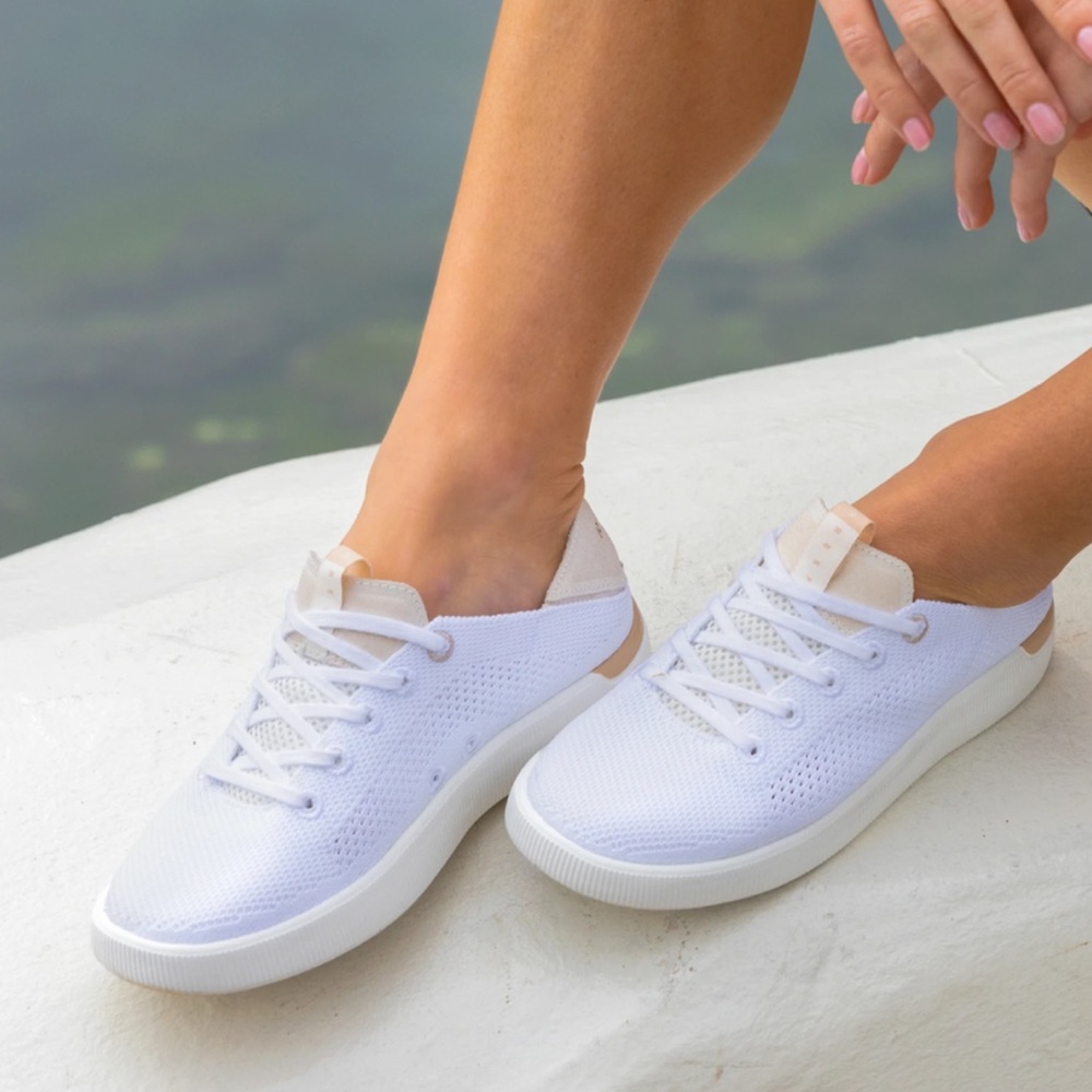 Reef Neptune Sneakers vintage white size 6